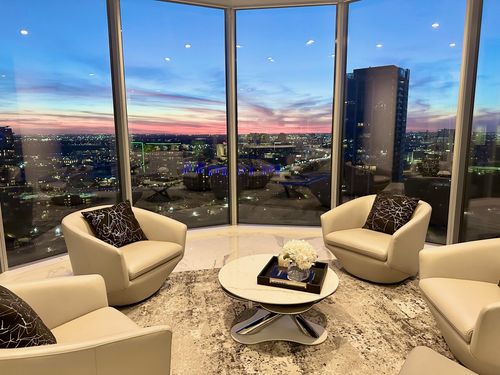 apt-2204-2900 Mckinnon St, Dallas, TX, 75201-1082 | Card Image