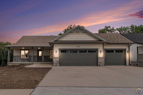 4330 Sw Lakeside Dr, Topeka, KS, 66610-1515 | Card Image