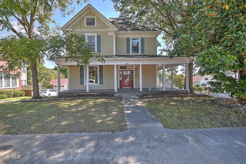 501 Lindsey St, Bristol, VA, 24201-3951 | Card Image