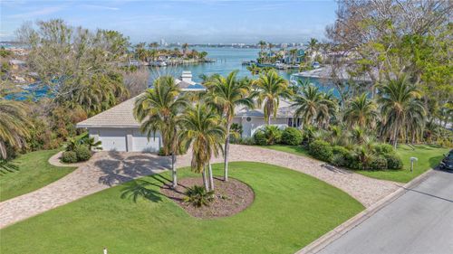 411 Belle Isle Ave, BELLEAIR BEACH, FL, 33786-3609 | Card Image