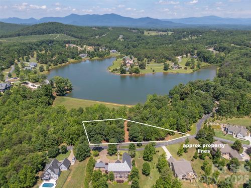 66-00 Doveridge Dr, Columbus, NC, 28722 | Card Image