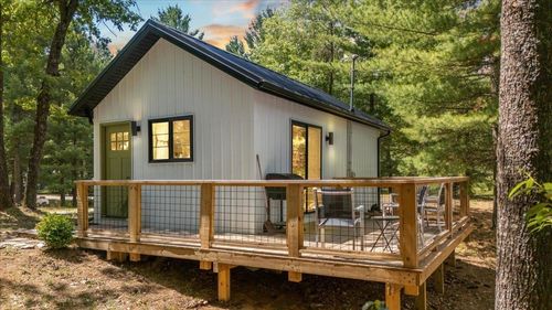 10303 Washington Rd, Saint Helen, MI, 48656-9782 | Card Image