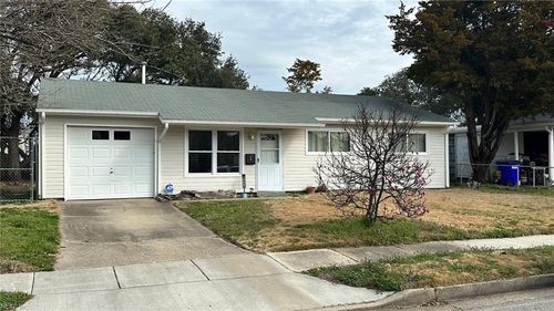 2030 Kingston Ave, Norfolk, VA, 23503-2614 | Card Image