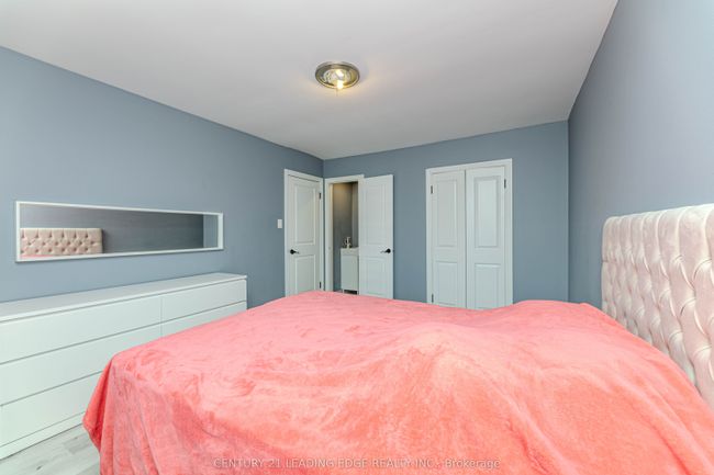 28 Sawmill Rd, House attached with 4 bedrooms, 3 bathrooms and 3 parking in North York ON | Image 16