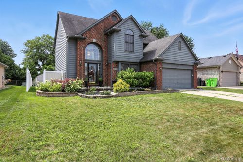 31198 Rothbury Way, Chesterfield, MI, 48047-5929 | Card Image