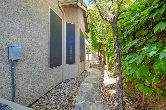 12040 Gold Arbor Ln, House other with 3 bedrooms, 2 bathrooms and null parking in Gold River CA | Image 44