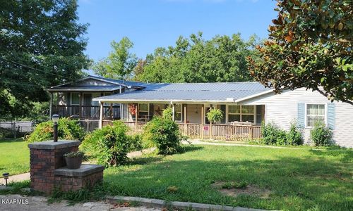 3491 Pleasant Grove Rd, Winfield, TN, 37892-4059 | Card Image