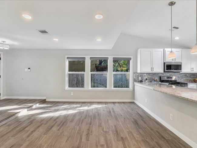 10310 Bilbrook Pl, House other with 3 bedrooms, 3 bathrooms and 4 parking in Austin TX | Image 8