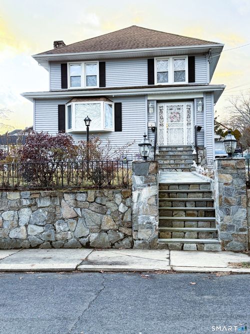 b-12 Hillside Ave, Stamford, CT, 06902-2203 | Card Image