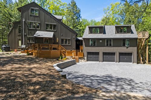 44 Johnson Rd, Windham, ME, 04062-4321 | Card Image