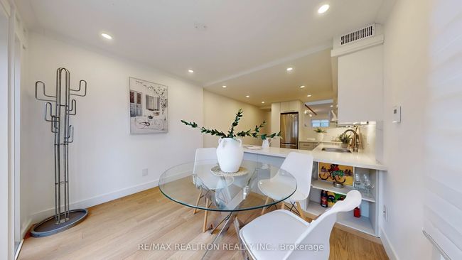 92 Walpole Ave, House attached with 2 bedrooms, 1 bathrooms and null parking in Toronto ON | Image 17