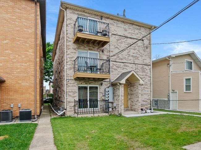 APT-1 - 2915 N 74 Th Ave, Home with 3 bedrooms, 2 bathrooms and null parking in Elmwood Park IL | Image 18