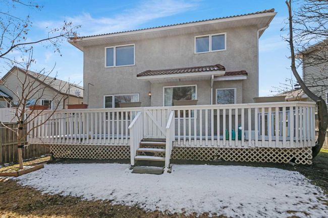 60 Chaparral Road Se, Home with 3 bedrooms, 3 bathrooms and 4 parking in Calgary AB | Image 44