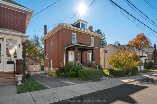 195 Church St, Brockville, ON, K6V3Y4 | Card Image