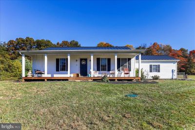 9047 River Road, House other with 3 bedrooms, 2 bathrooms and null parking in HEDGESVILLE WV | Image 1