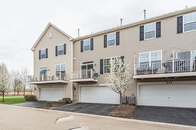 525 Town Center Blvd, Townhouse with 3 bedrooms, 3 bathrooms and 2 parking in Gilberts IL | Image 24