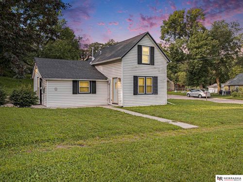 1221 Avenue C, Plattsmouth, NE, 68048-1037 | Card Image