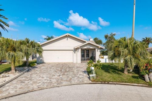 3902 Marine Pkwy, New Port Richey, FL, 34652-3142 | Card Image
