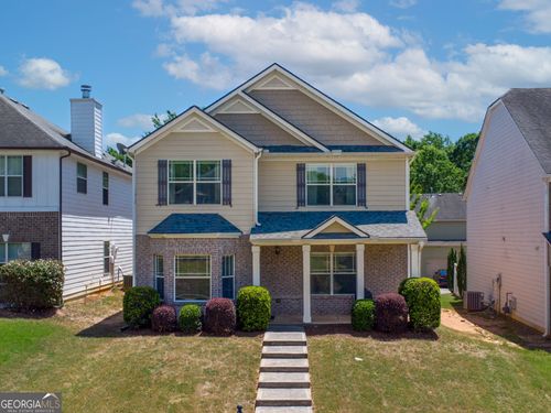 151 Stillwood Dr, Newnan, GA, 30265-5562 | Card Image