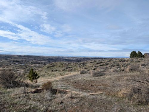 4505 Snake River Mesa Rd, Buhl, ID, 83316-5145 | Card Image