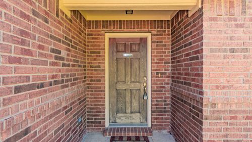 704 Cedar Cove Dr, Princeton, TX, 75407-2844 | Card Image