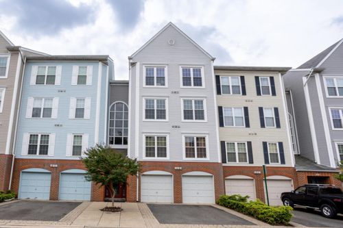 301-279 S Pickett St, ALEXANDRIA, VA, 22304-4739 | Card Image