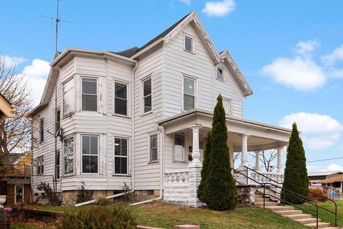 1420 9th St, Monroe, WI, 53566-1422 | Card Image