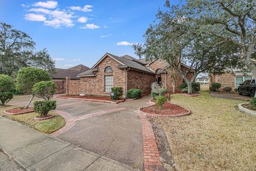 7865 Etienne Dr, Corpus Christi, TX, 78414-6060 | Card Image