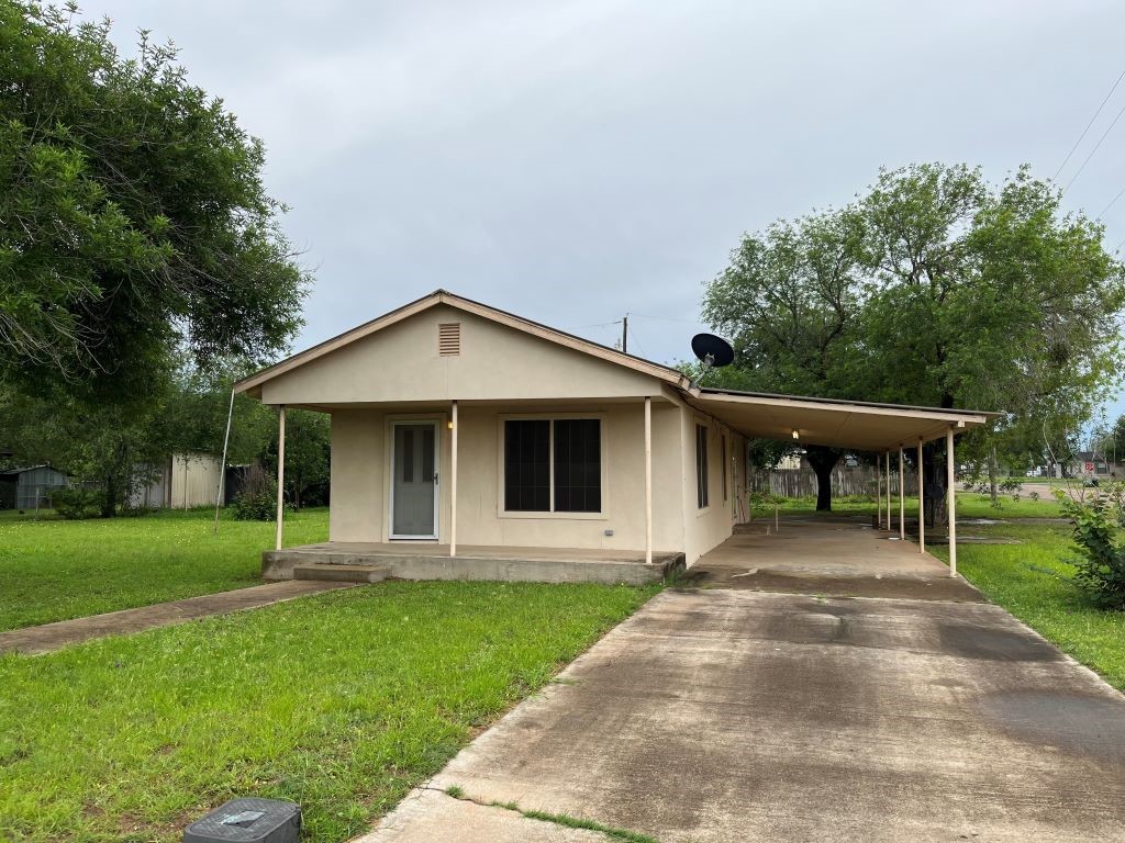Gruy St, Hebbronville, TX 78361