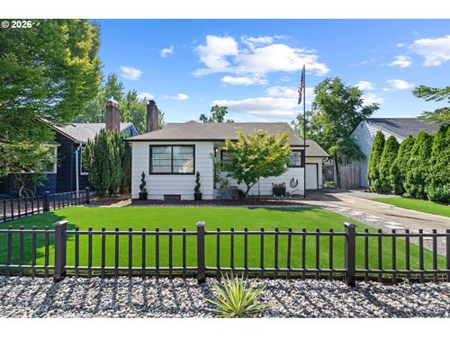 207 Nw 45th St, Vancouver, WA, 98660-1742 | Card Image