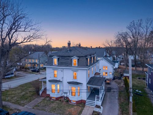 11 W Concord St, Dover, NH, 03820-3612 | Card Image