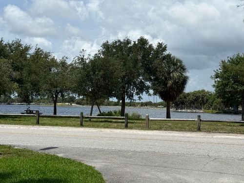 111-3040 Lake Osborne Drive, Lake Worth Beach, FL, 33461 | Card Image