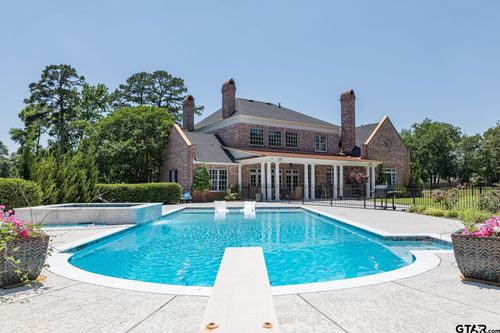 902 E South St, Lindale, TX, 75771-3388 | Card Image