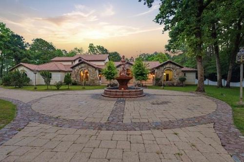 2426 Blue Lake Dr, Magnolia, TX, 77354-4357 | Card Image