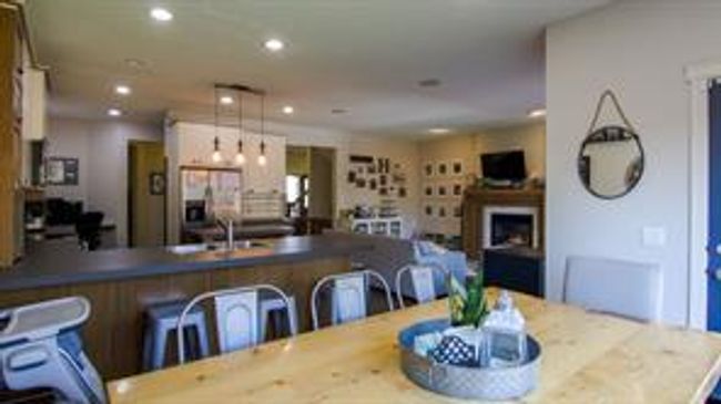 200 New Brighton Dr Se, House detached with 4 bedrooms, 3 bathrooms and 2 parking in Calgary AB | Image 14