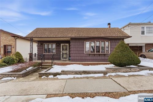 229 Centre Avenue, Secaucus, NJ, 07094 | Card Image