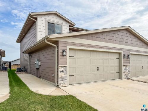 9562 W Dolores Dr Drive, Sioux Falls, SD, 57106 | Card Image