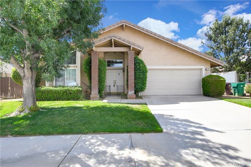 965 Hardwick Ave, Beaumont, CA, 92223-7032 | Card Image