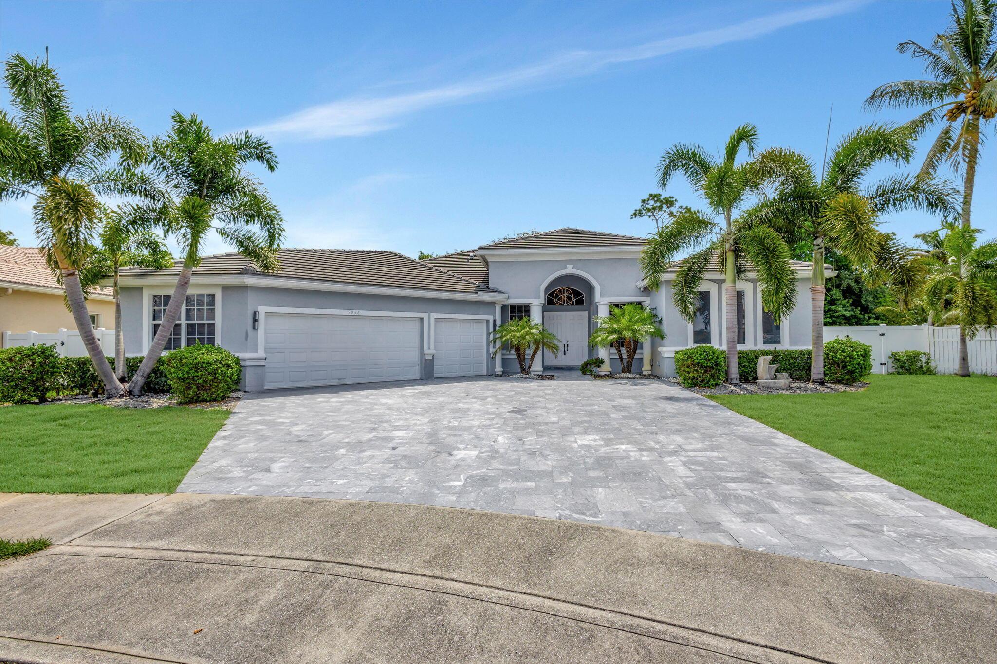 Charlee St, Lake Worth, FL 33467