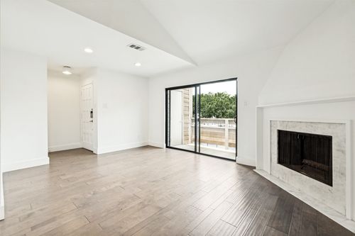 8h-7640 W Greenway Blvd, Dallas, TX, 75209-5050 | Card Image