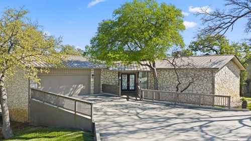 819 Broken Arrow, Horseshoe Bay, TX, 78657-5739 | Card Image