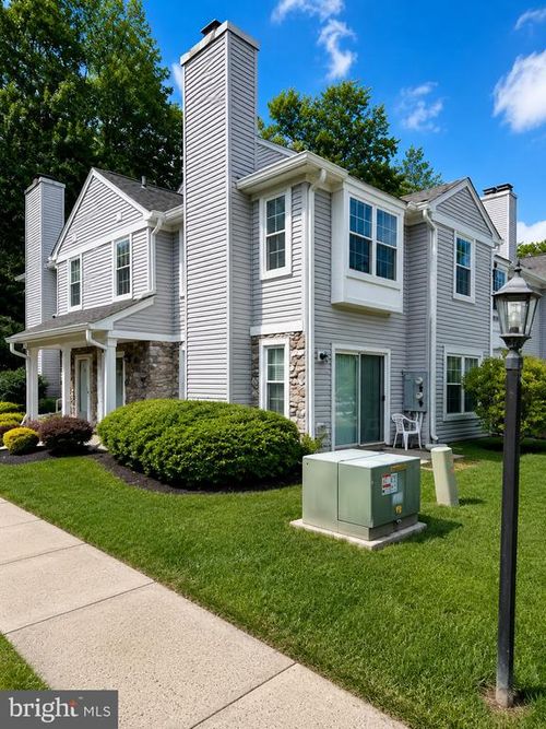 612 Mews Dr, SELLERSVILLE, PA, 18960-2739 | Card Image