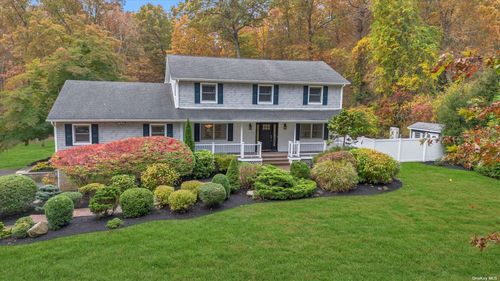 21 Williamsburg Drive, Northport, NY, 11768 | Card Image