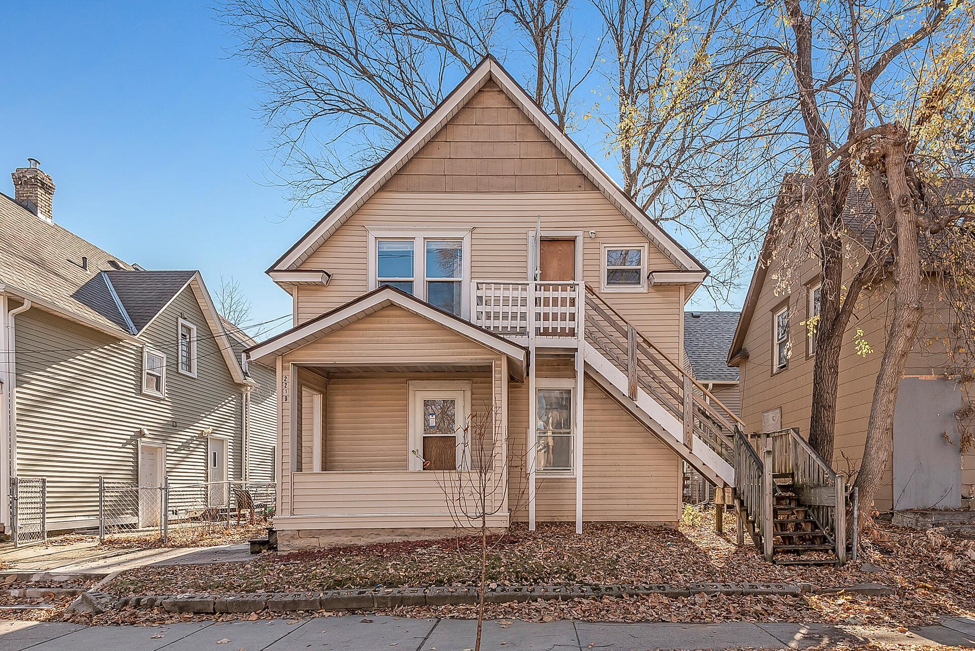 2219 29Th Ave N, Minneapolis, MN 55411