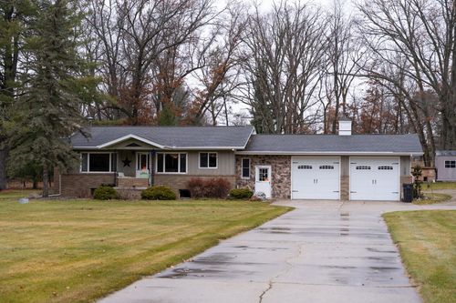 5110 Mannsiding Rd, Lake, MI, 48632-9267 | Card Image
