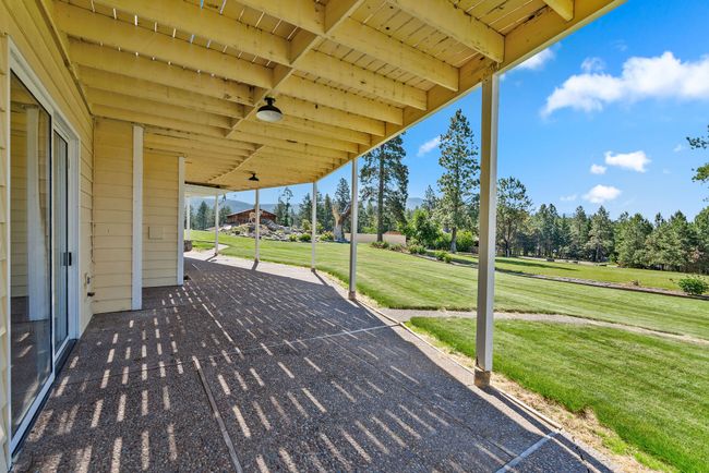 Lower level patio | Image 43