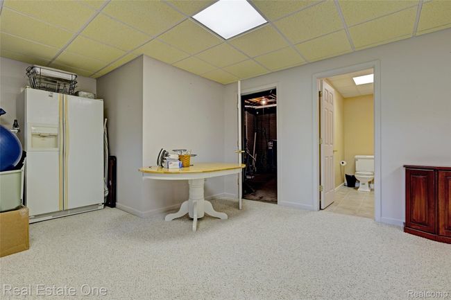Walkout basement | Image 41
