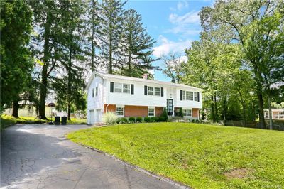 8 Gladys Drive, House other with 4 bedrooms, 2 bathrooms and null parking in Clarkstown NY | Image 2