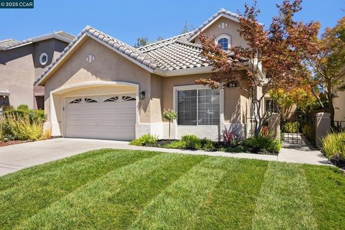 24 Volterra Ct, Danville, CA, 94526-1967 | Card Image