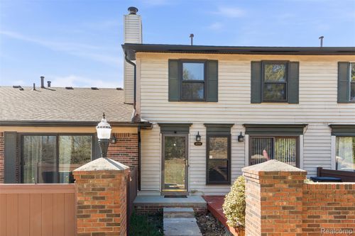 41009 Southwind Dr, Canton, MI, 48188-1321 | Card Image